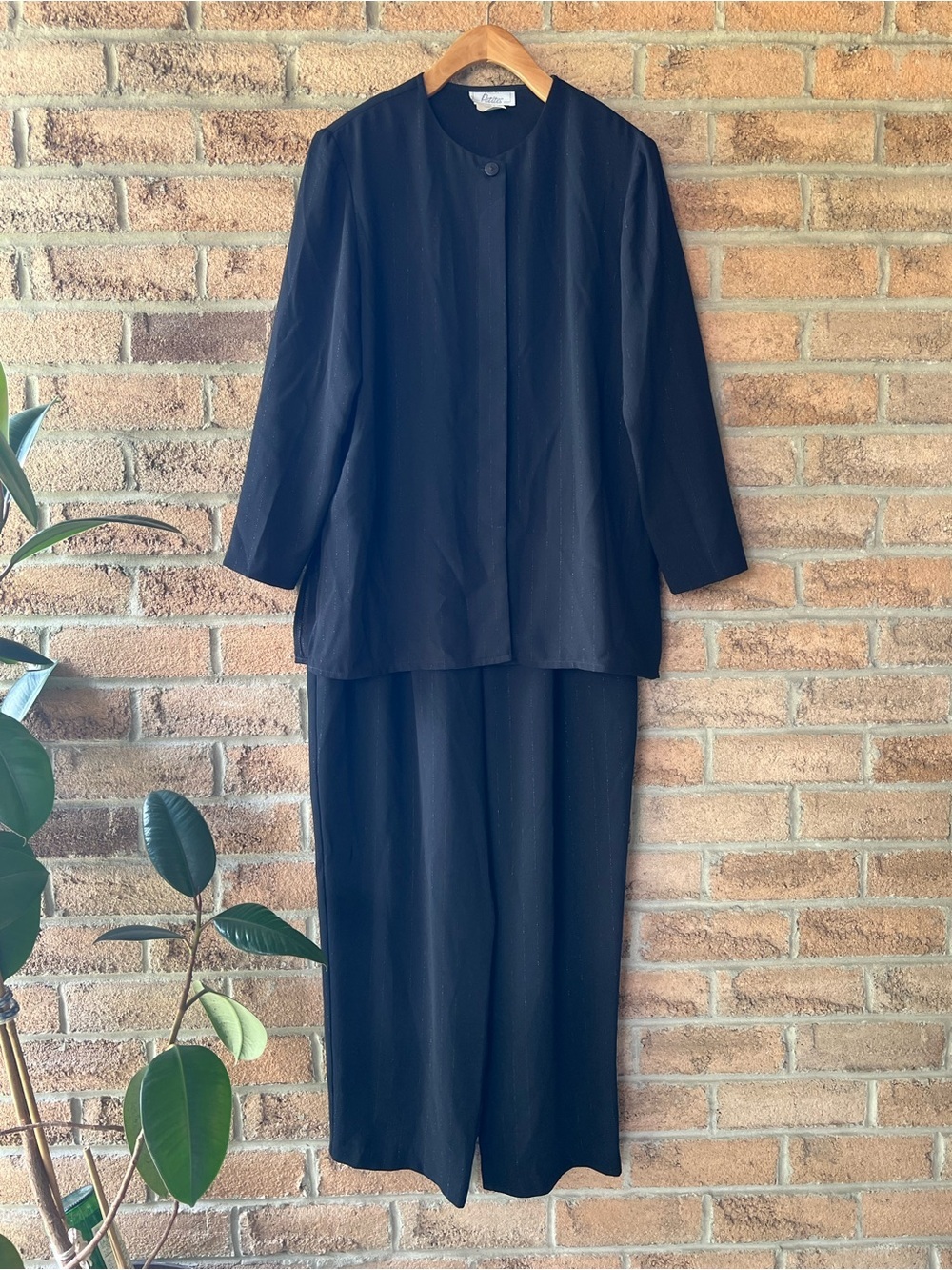 Vintage Eaton Petites Black Metallic Pinstripe Pantsuit 2 Piece Suit Made Canada